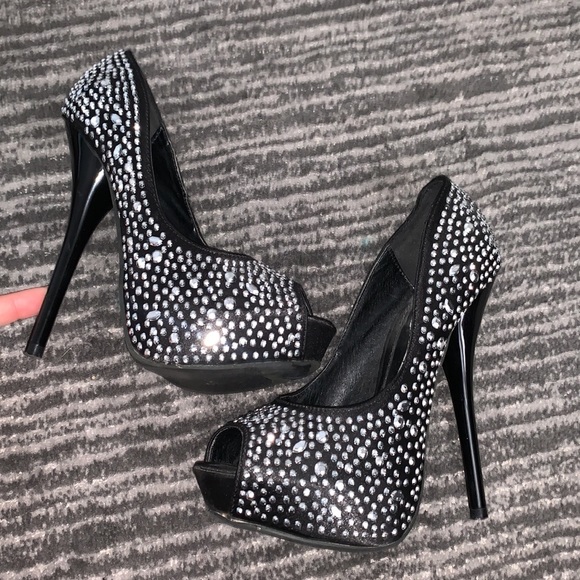 Jewel studded peep toe high heels - Picture 4 of 7